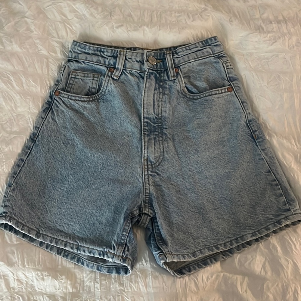 ZARA HIGH RISE SHORTS